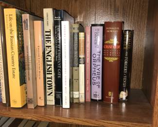 4912 Unit ~ Items Located In The Living Room