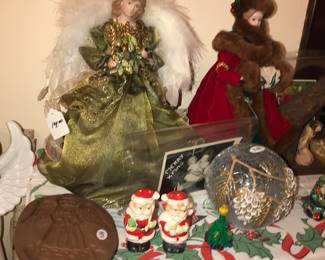 4912 Unit ~ Items Located In The Bed Room