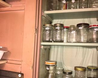 Items Located In The 4912 A Unit Kitchen