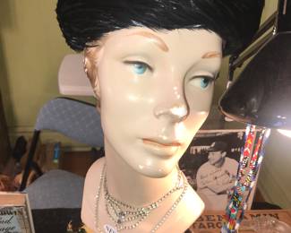 Items Located In The 4912 A 1st Bedroom