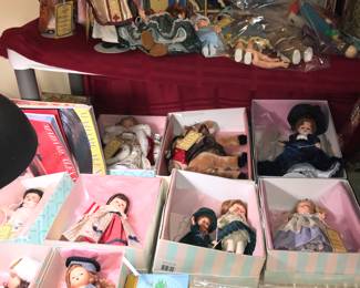 4912 Unit ~ Items Located In The Bed Room