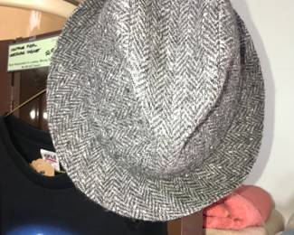 Items Located In The 4912 A 3rd Bedroom