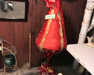 4912 A Items Located In The Basement