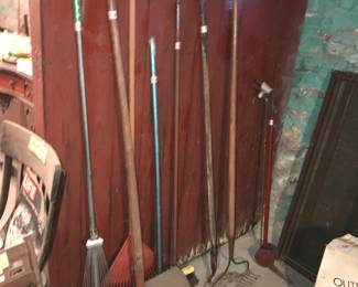 4912 A Items Located In The Basement