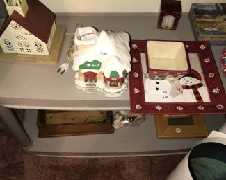 4912 Unit ~ Items Located In The Bed Room