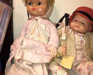 4912 Unit ~ Items Located In The Bed Room