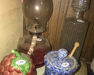 Items Located In The 4912 A Unit Kitchen