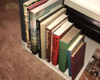 4912 Unit ~ Items Located In The Living Room