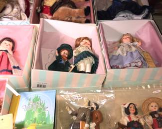 4912 Unit ~ Items Located In The Bed Room