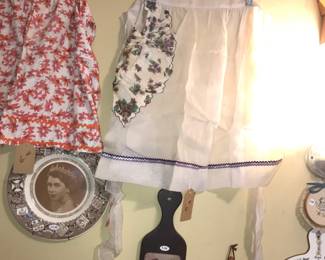 Items Located In The 4912 A Unit Kitchen