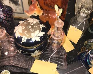 Items Located In The 4912 A 1st Bedroom