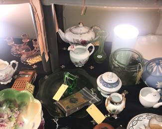 Items Located In The 4912 A Unit Living Room