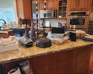 CB2 (Crate & BARREL Ware)