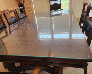 Jacobean Dining Room Table with 2 Captain & 6 side Oak Chairs, Early 20th Century Michigan Chair Co. 5 leaves, custom Glass Top