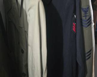 military uniforms different branch's 