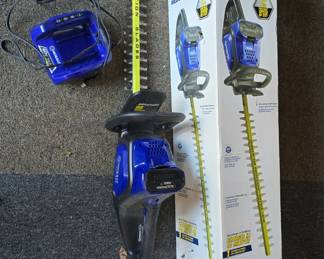 Cobalt. Hedge trimmer. With battery and charger working.