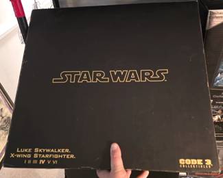 CODE 3 Star wars collection Luke Skywalker X Wing Starfighter.