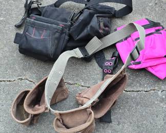 TONS OF TOOLS  AND SUPPLIES!! im not naming them all but handtools, eletric tools, looks like a small home depot lol