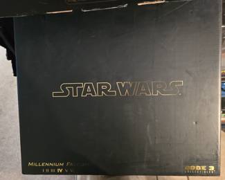 CODE 3 Star wars collection Millennium Falcon.
