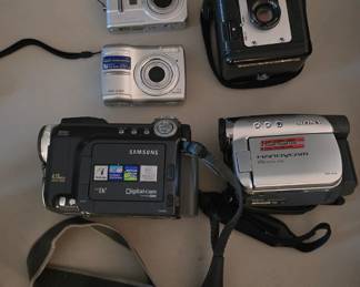 nice vintage camera collection 