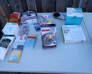 TONS OF TOOLS  AND SUPPLIES!! im not naming them all but handtools, eletric tools, looks like a small home depot lol 