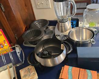 Miscellaneous kitchen.