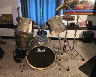 Pearl Vision Drum set 