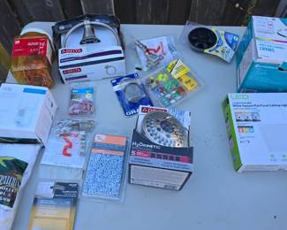 TONS OF TOOLS  AND SUPPLIES!! im not naming them all but handtools, eletric tools, looks like a small home depot lol