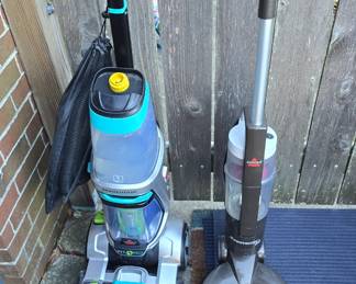Bissell carpet shampoo and hard wood floor cleaner 