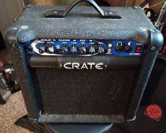 Crate amplifier.