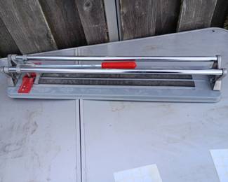 TONS OF TOOLS  AND SUPPLIES!! im not naming them all but handtools, eletric tools, looks like a small home depot lol 