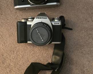 nice vintage camera collection 