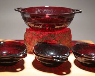 Red Glass Bowl Set