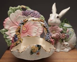 3-Piece and Floral Decor Set