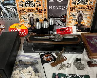 Pin, badges, Collectors knife, water bottles, bronze eagle,