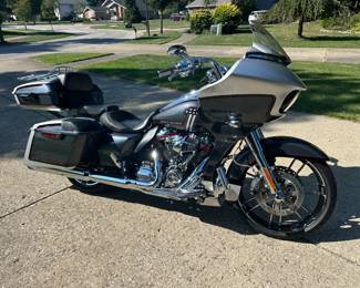 2019 Harley Davidson CVO $24,000 (18860 miles)