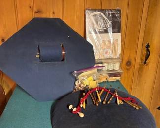 Bobbin Lace Pillows with Rollers and Bobbins              22” with 7” roller 
28” pillow with 6” roller 
 Bobbin Lace Kit