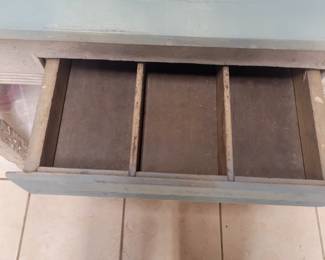 Cutlery draw in table