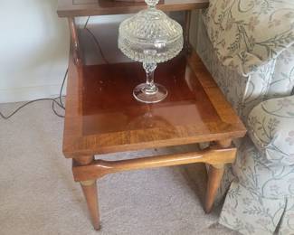 Lane midcentury modern pair of end tables!