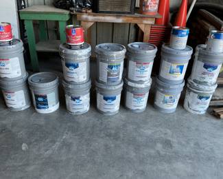 Pallets of 5 gallon Sherwin Williams paint 