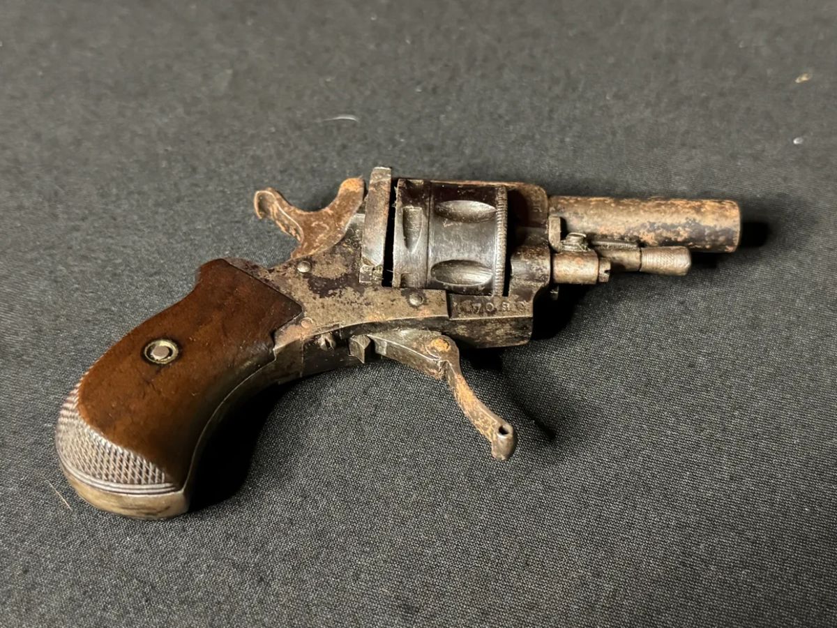 Tiny Revolver Pistol, Likely NAA Black Widow