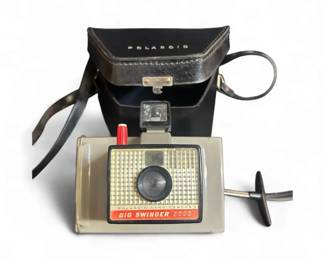 Vintage Polaroid Big Swinger 3000 Land Camera With Case