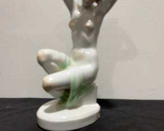 Herend Statue of Bather