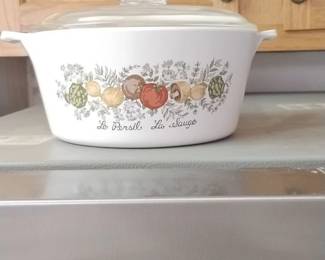 CorningWare "Le Persil La Sauge" Casserole Dish