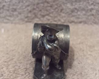 Vintage Metal Napkin Ring with Figural Embellishment
