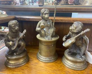 3 Bronze Monkeys