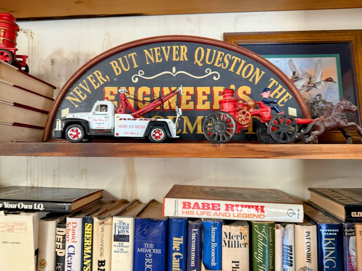 Cast Iron Horse drawn fire wagon, Tow Truck, Engineer sign, Duck prints