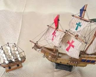 EAT132 - Detailed Wood Replicas of Old World Sailing Ships