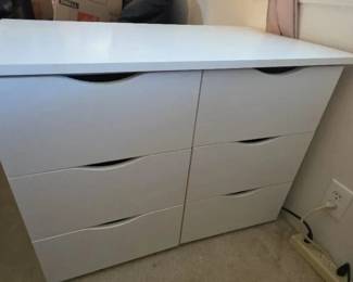 EAT372 - Unfinished Drawers 