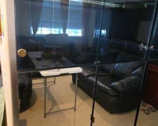 EAT241 - Glass and Mirror Storage Cabinet (3 of 3)